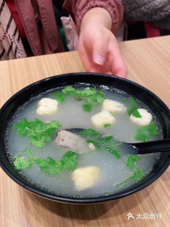 环境基本整洁。这里的服务人员也非常友好客气