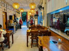 -老鼎万春卤菜(五代传承创始老店)
