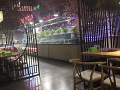 大堂-川渝又一村火锅烤肉自助(步行街店)