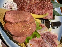 -肉魁屋·烧肉·烧鸟·酒场(高新店)
