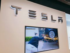 -TESLA 特斯拉(上海太古汇体验店)