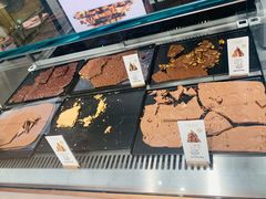 面包甜点陈列柜-Laderach 莱德拉(上海环贸iapm店)