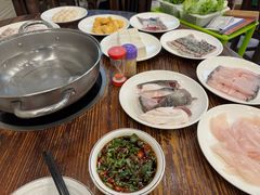 -正能量脆肉鲩火锅
