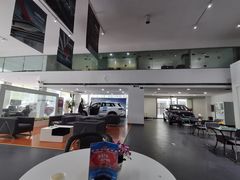 -弘仁宝佳比亚迪4S店(宝山旗舰店)