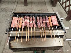 -尚庄度假村·庭台树下·户外烧烤·团建CS·轰趴营地(上庄水库店)