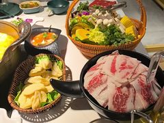 -椰子湾·海南火锅·糟粕醋·椰子鸡(正大广场店)