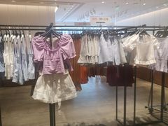-URBAN REVIVO(西安Momopark店)