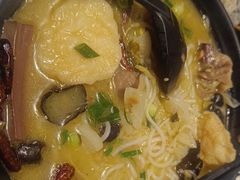 -肥汁米蘭香港米线(长宁来福士店)