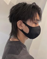-一家只做男发烫染的店