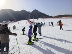 -荣盛康旅野三坡滑雪场