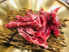 -臻牛烤肉