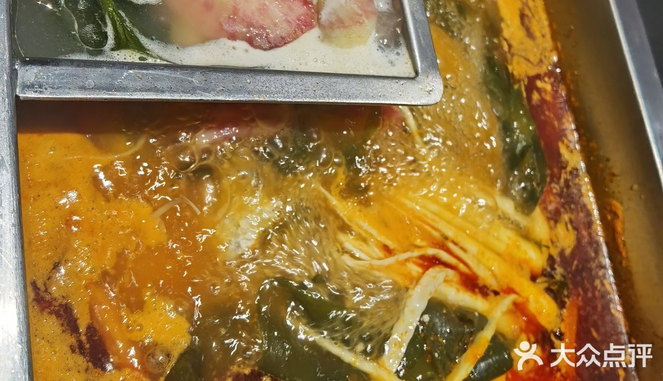 服务堪比海某捞了，及时给出相应的服务引导。口味