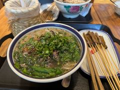 -云阿蛮云南生烫牛肉米线(奉贤路店)