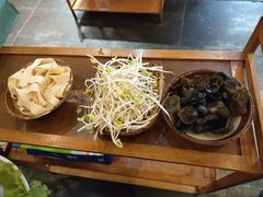 -黔有有贵州酸汤夺夺粉火锅(五味十字店)