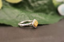 -威德钻石-克拉钻大本营(南京东路店)