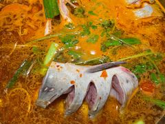 -野山舂·贵州现舂酸汤牛肉(民生路店)