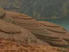 -波浪谷
