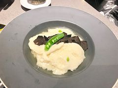 黑松露鸡豆腐-半山腰·云南菜(侨福芳草地店)