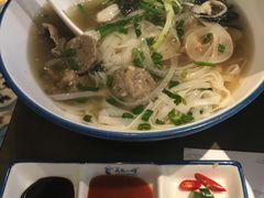 -美奈小馆·越南料理(中航城君尚购物中心店)