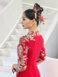 -艾米丽婚纱礼服