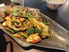 -大头虾越式风味餐厅(光明广场店)