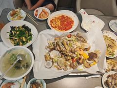 -鑫渔港海鲜本地菜·山海关浑锅(东戴河店)