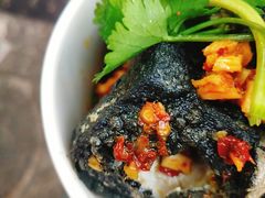 黑色经典臭豆腐-黑色经典臭豆腐·湖南特产(步行街店)