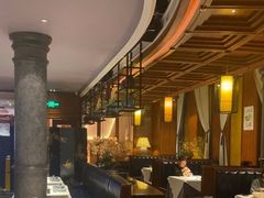 -八府香鸭·啫啫煲(华山路店)