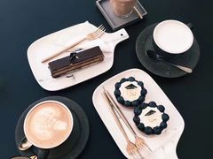 -UNI UNI(环亚凯瑟琳店)