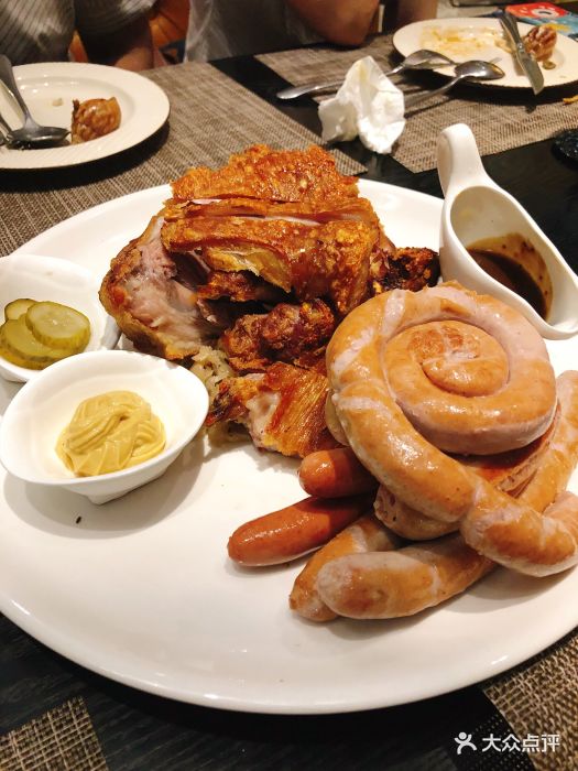 万象城店)-德式黄金烤猪肘-菜-德式黄金烤猪肘图片-无锡美食-大众点评