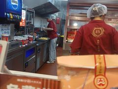 -塔斯汀中国汉堡(江南万达店)