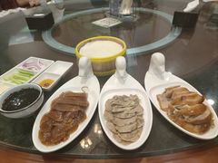 -大鸭梨烤鸭店(金顶街店)
