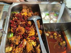-鸡遇虾煲干锅火锅(小寨金莎店)
