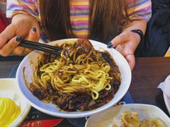 炸酱面-香港饭店0410(明洞店)