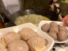 -鲜入围煮花胶鸡海鲜火锅