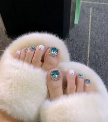 -悦指间美甲美睫