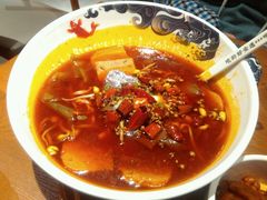 -渝是乎酸菜鱼(龙旗购物中心店)