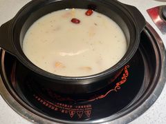 -粤小煲鲜汤猪肚鸡(丹尼斯二天地店)