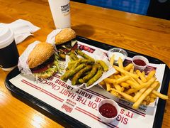 -The Habit Burger Grill 哈比特汉堡(复兴soho店)
