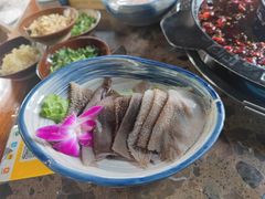 -厚山庭院重庆老火锅