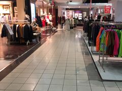 -百盛(中山路店)