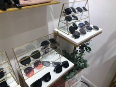 -肆兮眼镜·蔡司·徕卡战略合作店(大坪店)