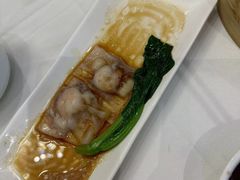 -万龙洲海鲜(大兴绿地缤纷城店)