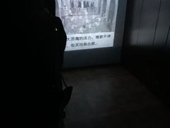 -Y&Y创意真人密室逃脱馆(人民广场步行街店)