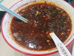 -小杨生煎(金山百联购物中心3楼店)