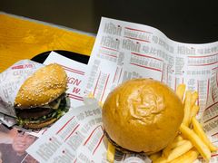 -The Habit Burger Grill 哈比特汉堡(爱琴海店)