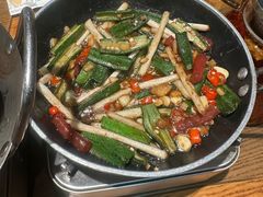 -黄泥岗·地道湖北菜(奥特莱斯店)