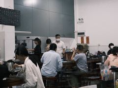 大堂-容里煲仔饭(利丰北路店)