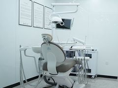-武汉仁爱口腔(光谷店)