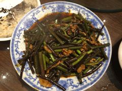 -临街徽菜馆·正宗黄山味
